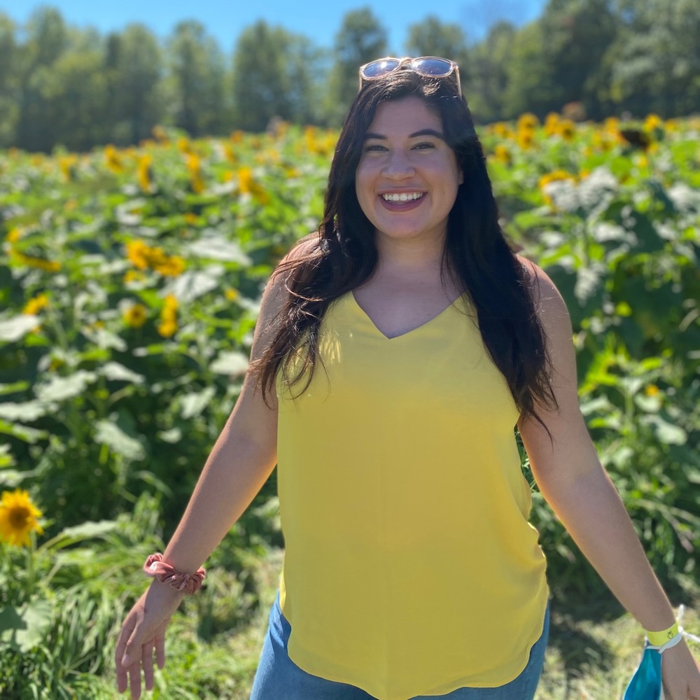Meet your Posher, Daniela